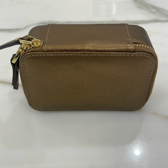 Neiman Marcus Small Tan/Gold Leather Zippered Jewelry Bag—BEAUTIFUL!! NEW! - Picture 1 of 10